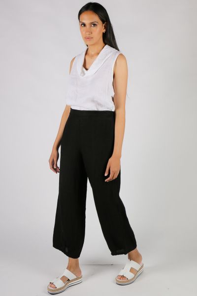 Blueberry Gathered Pant In Black
