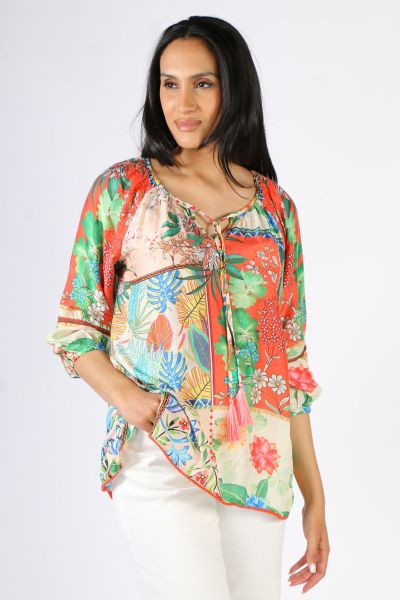 Dress for success in the Lulasoul Botanical Top Sun. With 3/4 length sleeves and side splits, you will enjoy a flattering fit and plenty of movement. Not to mention, the braid trim on the hem adds a unique touch. Feel empowered and stylish in this top. Wh