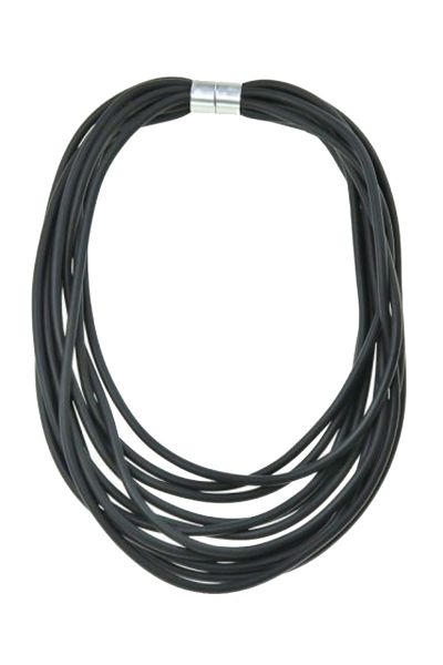 Jantan Cord Necklace In Black
