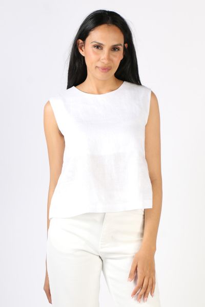 A gorgeous sleeveless top with high front neckline which cuts to a low square cut neckline at the back. Very clever. The back has a inverted pleat from square cut back. It boasts a great shell shape to flatter the upper body. Pairs great with the matching
