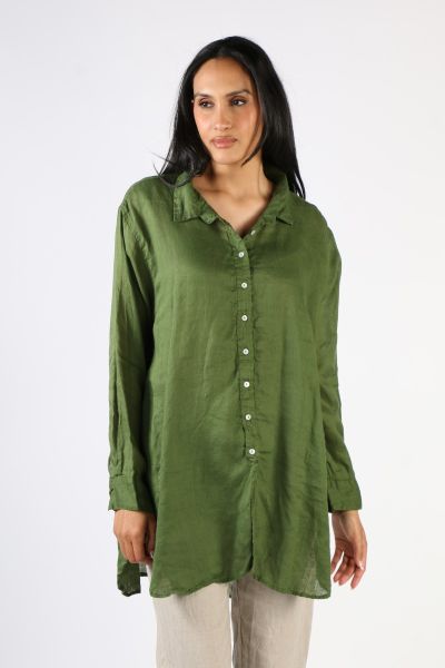 Sita shirt is a firm frockk favourite. She is a great length, with front pockets, scooped hem falling lower at the back and sleeves great for rolling up.