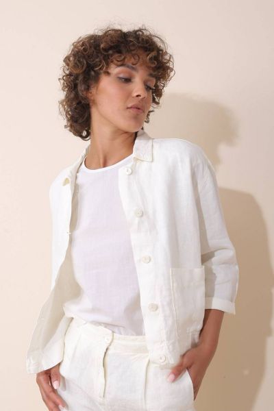 Indi & Cold Short Linen Jacket In White