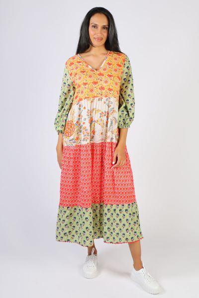 A fantastic combination of colours for Spring Summer. This new style from Lula life is a 3/4 elastic sleeved style with a flattering vee neck and high waisted top, and a long length skirt. The Nate Midi Dress in crinkle cotton is easy to wear and perfect 