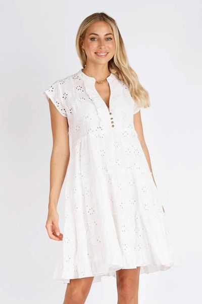 Add a splash of joy to your wardrobe with the Lulalife Finley Tiered Dress. This beautiful dress is crafted from 100% cotton broderie thats sure to turn heads. With its tiers and delicate detailing, you will feel feminine and chic while expressing your ow