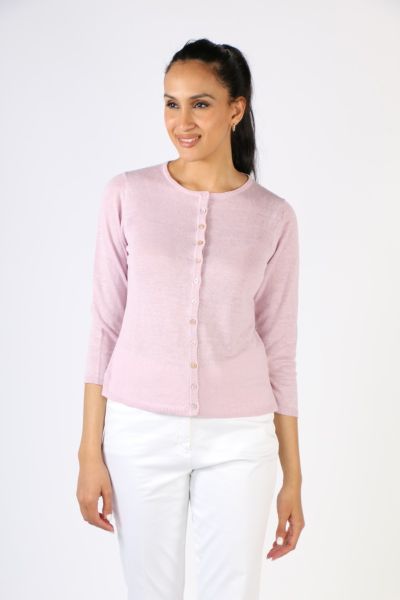The Pingu Linen Hemp Cardigan by Mansted is the ideal essential for all seasons. This cardigan is perfect to protect your shoulders when the sun comes out or a statement piece to any basic outfit. You can wear it with a dress or pair it with a top and jea