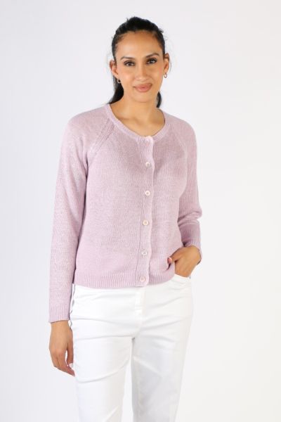 New from Mansted comes their knitted Rustic Linen Range. Relaxed and elegant these are loosely knitted in a slightly uneven linen yarn, in soft sludgy colours. This cardigan has a raglan sleeve, shell buttons and is short and boxy, sitting well over a ski