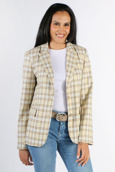 Add a layer of polised look to your look in this Mos Mosh look. In an overall check, the twill single breasted blazer in Cotton Blend and long sleeves is perfect to layer over basic shirts and tees. Style is however yu like. Style 149940.