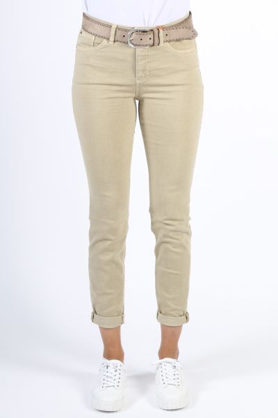 Chic and elegant, you can never go wrong with a skinny fit jean. The Mos Mosh Vice Colour Pant are an expertly crafted pair of jeans, with plenty of figure hugging (and flattering) stretch. Comfortable for all day wear, they feature a mid rise, functional