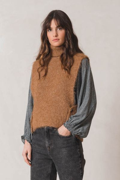 Indi and Cold Turtleneck Knitted Vest In Tan