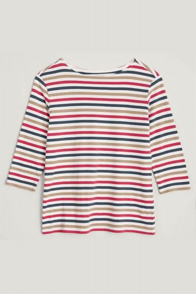 A classic sailor top gets a modern twist by Seasalt this season. In an overall three colour stripes, the Primula Tri Mini Cornish Chalk Sailor Top has a crew neck and long sleeves. Style with easy denims for an easy summer vibe.