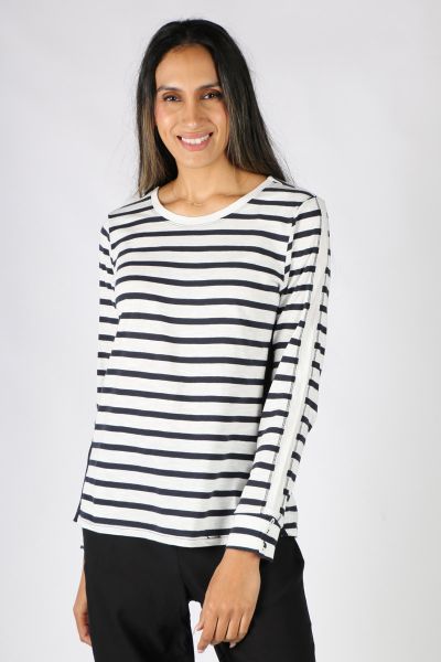 Leave Striped Top In White By Verge 