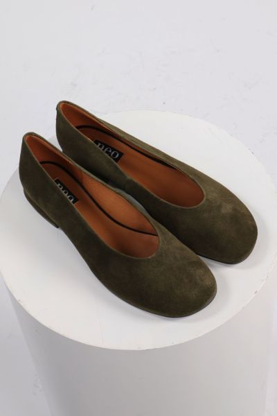 Brushed Suede Flat By Neo In Green