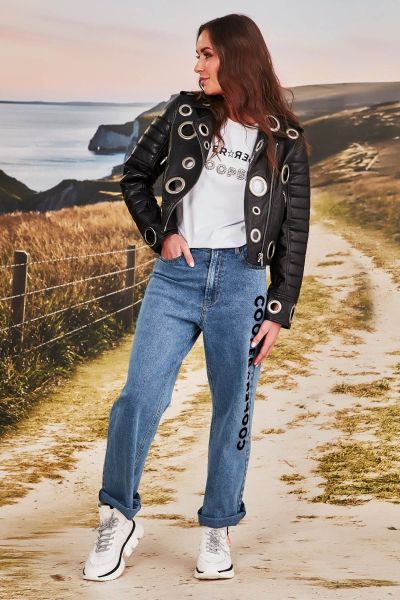 I Jean Of Genie Jean By Cooper