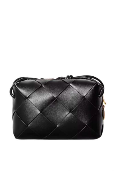 Crossbody Weave Bag By L ora D oro In Black