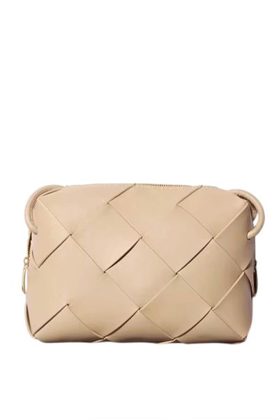 Crossbody Weave Bag By L ora D oro In Latte