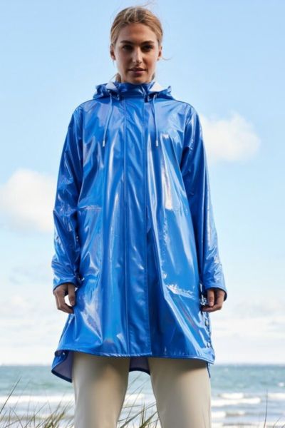 Ilse Jacobsen Raincoat In Gloss Regatta