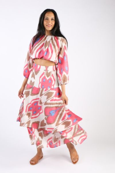 The Boom Shankar Heidi skirt features stunning layeres and tiers in our beautiful all over uzbek print. With its mazi length, this luxury skirt is on trend and versatile. wear with Heidi top.