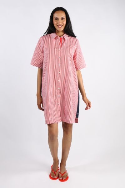 An easy throw on an go is a summer staple dress and Baci gives you just that. In a Washed Crushed Cotton, this dress is perfect to put on after a swim, layer with a tee or on its own. With its Crew neck, this Sleeveless Tiered Tank Dress makes you swing i
