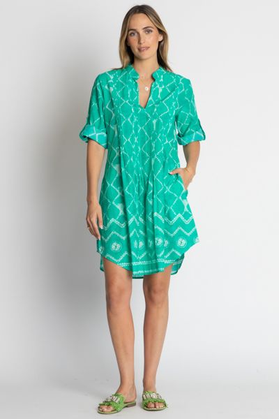 Go for a more interesting vibe with Kumo dress tha combines Style with substance. In a tie and dye shibori inspired print, the cotton dress has an open neck with a tie up, 3/4 sleeves and finished with a frilled hem. The knee length dress can take you fro