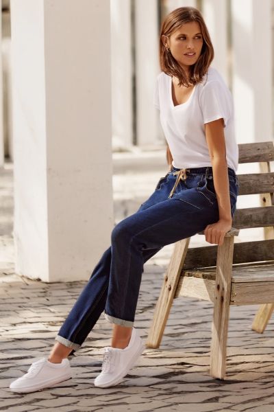 Casual jean with elasticated waist and adjustable drawstring tie. Soft handle achieved by special garment wash.