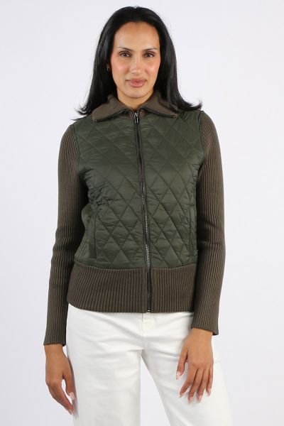 Elevate your autumn winter style with the Liverpool Zip Front Jacket in Olive. Featuring a luxurious ribbed knit collar, long sleeves and back that deliver comfort, while the textured quilted front provides warmth where you need it, without the bulk.