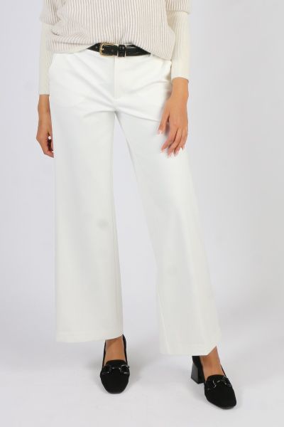 The best selling Kelsey Knit Trouser now comes in a wide leg silhouette! Dress these up with a fitted blazer or pair with sneakers and a tee for an elevated casual look. style LM4654m42.