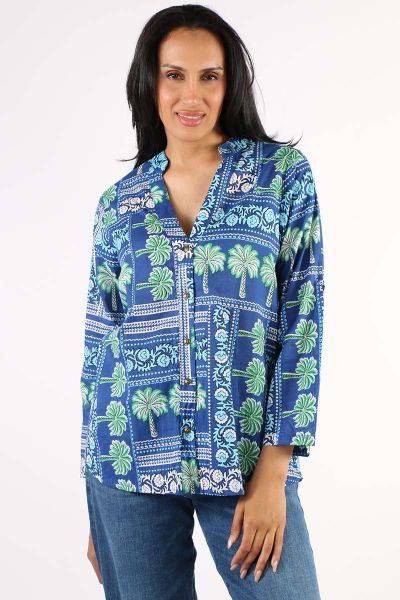 The easy and everyday shirt gets a major upgrade in this Catira Shirt By Lula Life. In an overall striking printed cotton, the shirt has a classic collared look with front button closure and long sleeves with tab details for styling options more than your