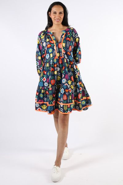 A fun dress for the summer vibes, Kalina dress makes a perfect case to have fun with fashion. In an overall print, the flirty dress has round split neck, gathered peasant sleeves and tiered design sashaying with every move. Finished with a contrasting tri