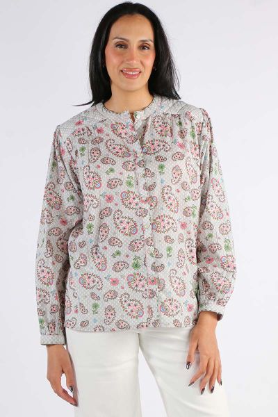Go for a fun floral shirt this season by Mandalay. In a floral and paisley pattern, the shirt with mandarin collar and top stitch details along the placket. The quilted printed details on shoulder and slight gathered details finish of the look. Style with