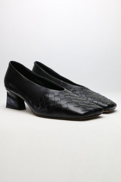 Valentina Pump By Minx In Black