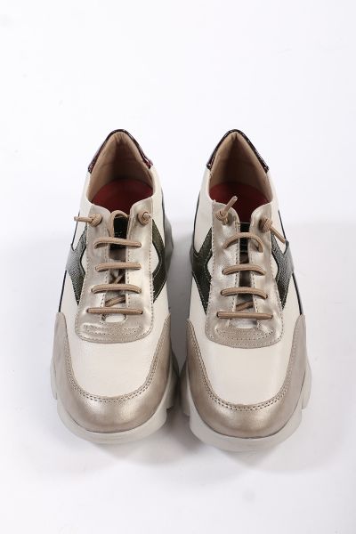 Elevate your sneaker game and give your feet some luxury with these sneakers by 24 Hrs. Its is the perfect sneaker to bring comfort and style to any ensemble. Lace up closure, round toe, and decorative stitching. A futuristic 5cm ultralight EVA sole offer