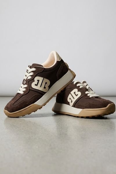 Neo Scabia Sneaker In Chocolate
