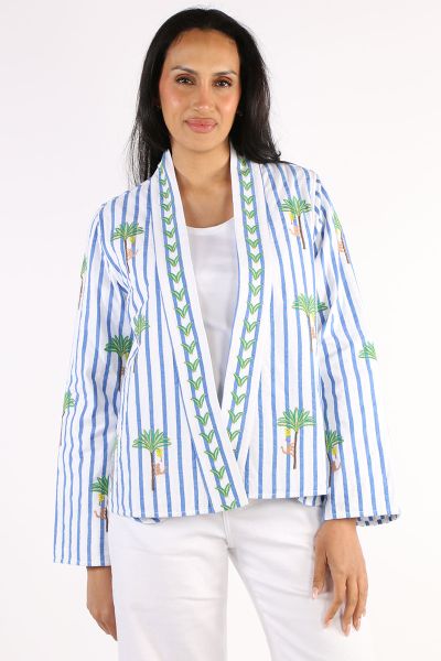 An Easy throw on jacket which marries style with substance is this galangal jacket by Nimo. In a stripe seer sucker fabric, the quilted jacket in kimono style is a front open jacket with embroidered trims. Style over easy tanks and tees.

