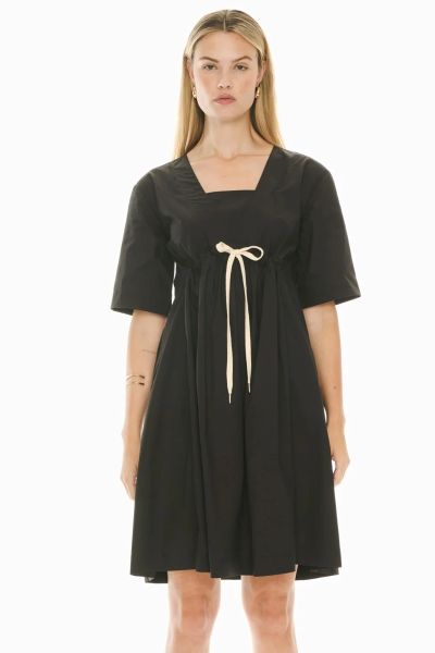 Based off the Vera Dress silhouette, the Orlo Drawcord Dress is designed for Summer with a shorter length in two key colours V style neckline with square insert panel gives a layered effect. Keyhole button fastening at the centre back neck. style pp5640b.
