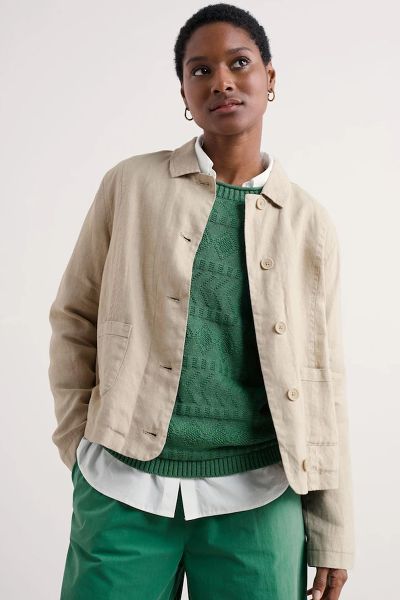 A classic garment dyed linen jacket with an easy, relaxed structure thats influenced by Cornish workwear. Throw over jumpers and jeans, or wear loose over flowing dresses. Our linen will grow softer and smoother with each summer of wear, developing a char