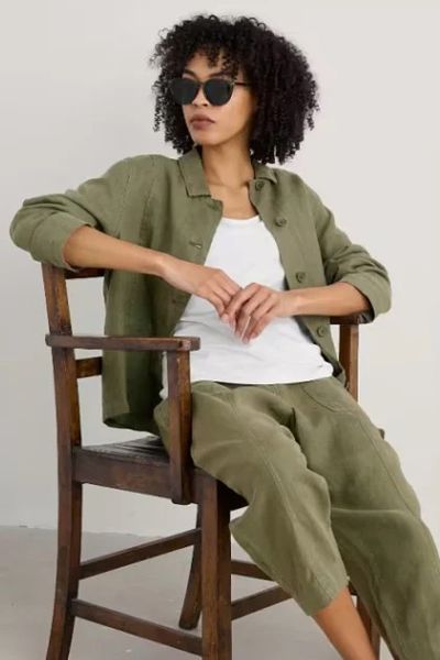 A classic garment dyed linen jacket with an easy, relaxed structure thats influenced by Cornish workwear. Throw over jumpers and jeans, or wear loose over flowing dresses. Our linen will grow softer and smoother with each summer of wear, developing a char