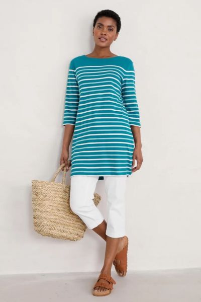 Our Sailor Tunic is made from soft organic cotton that feels great against the skin. With a simple boat neck and 3/4 length sleeves, this nautical tunic is an instant favourite and layers perfectly over leggings. Style 251303.