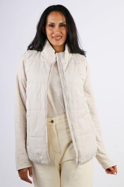 Threadz Alpine Puffer Vest In Ivory