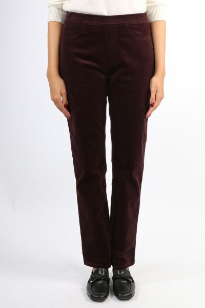 A little color never hurt anyone. Who said winter has got to be boring. This Vassalli Pinwheel baby Corduroy pants that are perfect for the season. In a straight leg and stitch details, the pull on pants come in a variety of colors that allow you to mix a