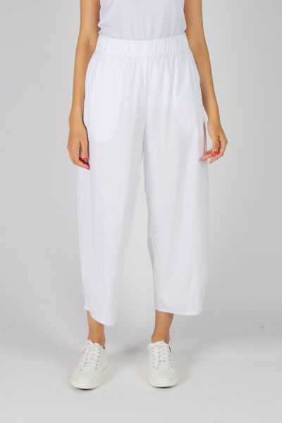 Acrobat Distinct Pant In White By Verge