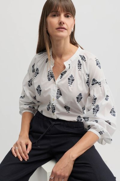 Yarra Trail Balmy Shirt In White