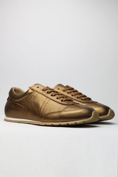 Go for a more than your average basic sneaker this season by Zeta. The Innox Sneaker is a fun sneaker in a metallic finish leather upper and a lace up closure. The flexi sole provides easy comfort Go for your favourite colour this season.