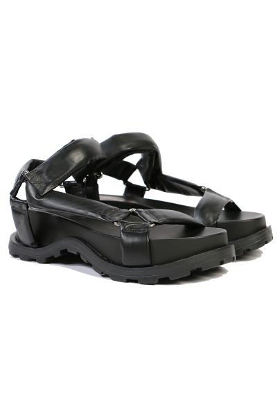 These shoes feature practical and functional Velcro straps. Thanks to which, putting shoes on is easy and fun like never before! Feel luxury on your feet thanks to everyday summer shoes lined with leather. comfort sport sole. Style 451001.