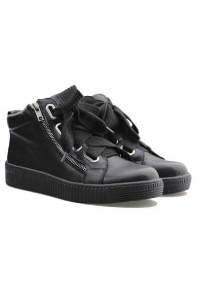 Thendo Sneaker By Django & Juliette In Black