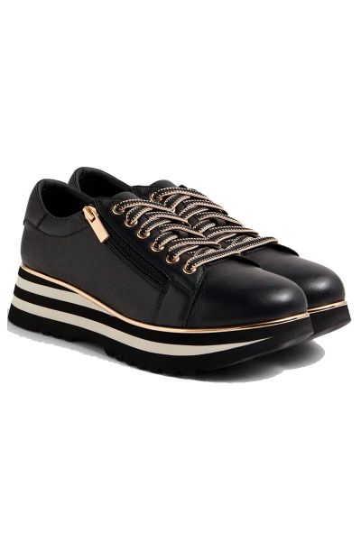 These leather platforms have a bold appeal that puts personality in every step. EAMMES is a sporty Django & Juliette design that turns up the volume of any outfit you wear.