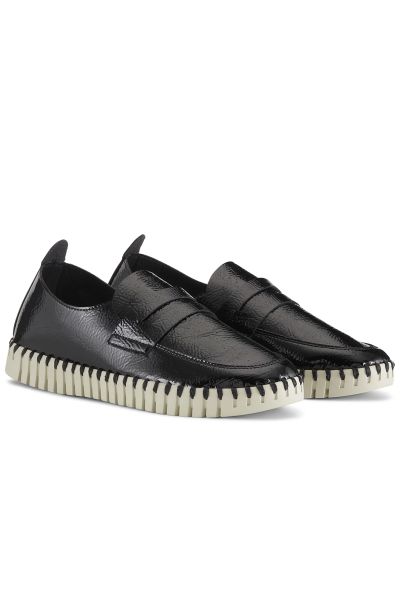 Tulip Loafer By Ilse Jacobsen In Black