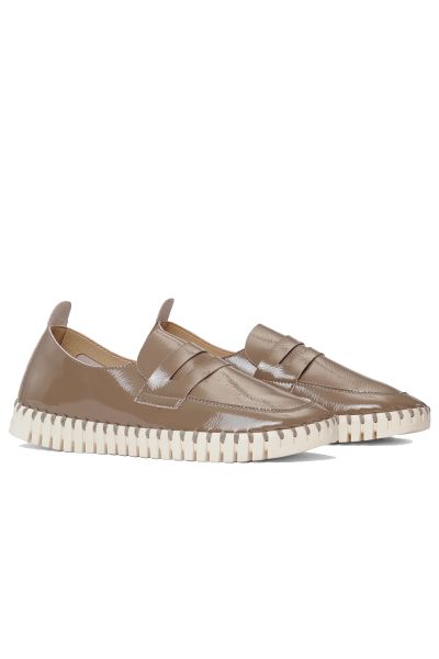 Tulip Loafer By Ilse Jacobsen In Wheat
