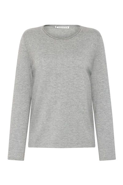 Classic and easy Nia Jumper by Mansted is a perfect go to for the season. In Merino Cotton, the jumper has a round neck and full sleeves and keeps you cozy and stylish all at the same time.
