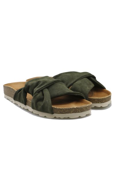 Roma Velour sandal made in Spain. Made with suede velour material, leather lining and sole and rubber sole. Perfect for elegant summer weekend looks, you won't be able to resist!