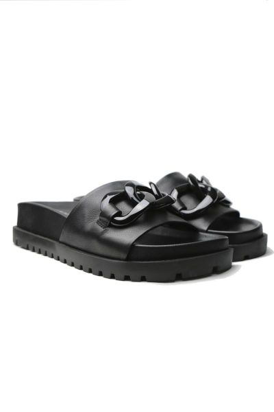 Dive into chic summer style with these platform leather slides by Django & Juliette. UBECCA has a statement chain detail on patent leather detail, with a moulded footbed and treaded sole for a stylish start to your day
